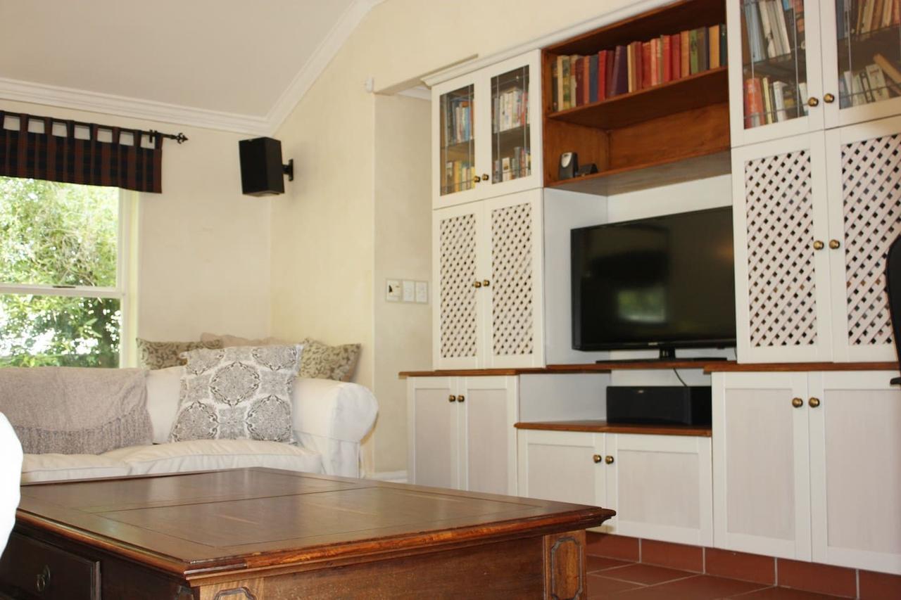 Camelot In Constantia Bed and Breakfast Kapstaden Eksteriør billede